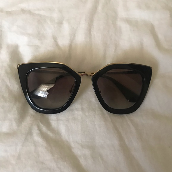 prada 53ss polarized